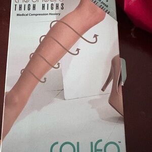 Rofya nude compression stockings